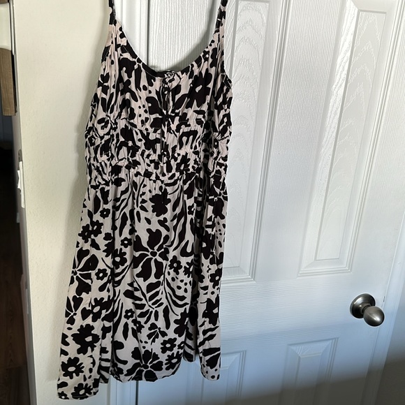 Faithful the Brand Amika Mini Dress in Sidra Floral Print Ecru - Picture 5 of 5